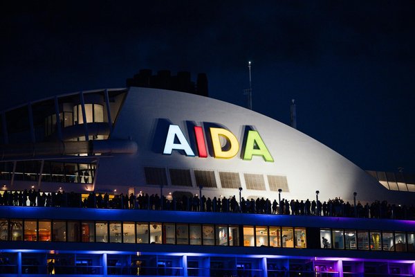 What Are the Hidden Costs Travelers Should Consider When Visiting the UK?